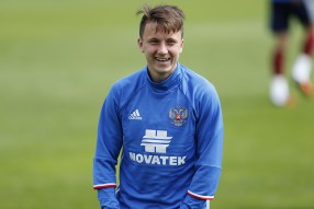 Александр Головин