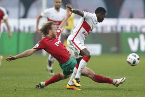 Виталий Денисов, Куинси Антон Промес