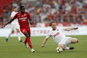 Виталий Денисов, Куинси Антон Промес
