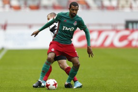 Локомотив 3:3 Амкар