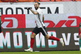 Локомотив 3:3 Амкар