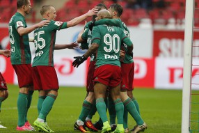 Локомотив 3:3 Амкар