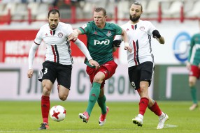 Локомотив 3:3 Амкар