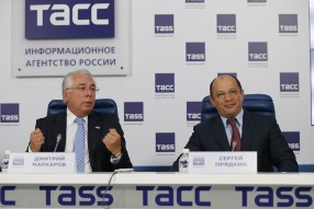 Подписание соглашения между РФПЛ и Росгосстрахом