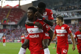Куинси Антон Промес, Зе Луиш