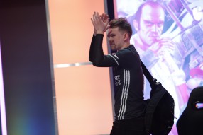 Эмоции матчей плей-офф Чемпионата РФПЛ по киберфут ...