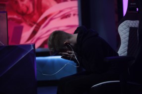 Эмоции матчей плей-офф Чемпионата РФПЛ по киберфут ...
