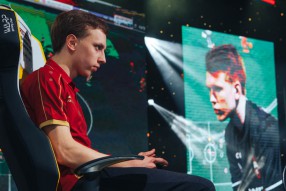 "РОСГОССТРАХ Чемпионат РФПЛ по кибер футболу& ...