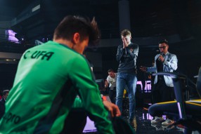 "РОСГОССТРАХ Чемпионат РФПЛ по кибер футболу& ...