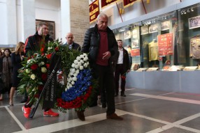 Футбольная семья почтила память ветеранов Великой  ...