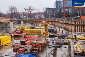 Строящиеся стадионы клубов РФПЛ
